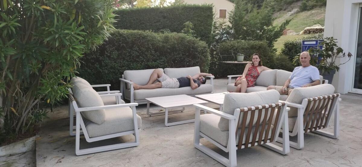 La Villa Moursoise 4 Etoiles Εξωτερικό φωτογραφία