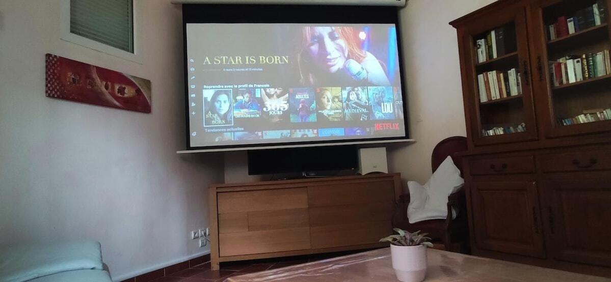 La Villa Moursoise 4 Etoiles Εξωτερικό φωτογραφία