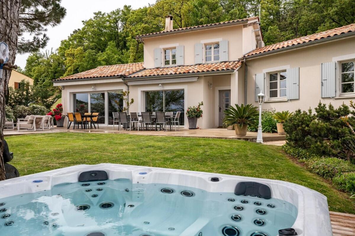 La Villa Moursoise 4 Etoiles Εξωτερικό φωτογραφία